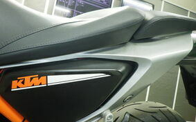 KTM 690 DUKE 2013 LDT40