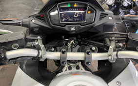 HONDA VFR800X 2015 RC80