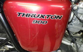 TRIUMPH THRUXTON 900 2004 J9042G