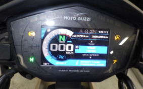 MOTO GUZZI V85 TT 2021