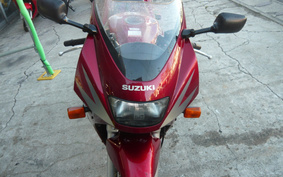 SUZUKI RF900R 2001 GT73A