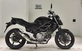 SUZUKI GLADIUS 2010 VK58A