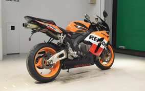 HONDA CBR1000RR 2005 SC57