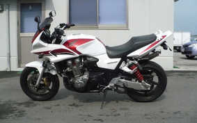 HONDA CB1300SB SUPER BOLDOR 2007 SC54