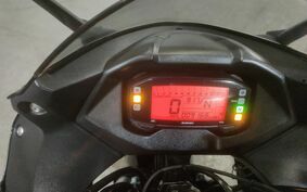 SUZUKI GIXXER 150 SF 不明