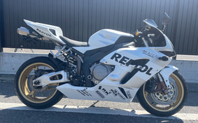 HONDA CBR1000RR 2004 SC57