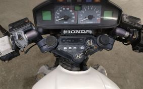 HONDA VF750 SABER RC07