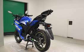 SUZUKI GIXXER 150 SF