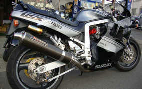 SUZUKI GSX-R1100 1990 GV73A