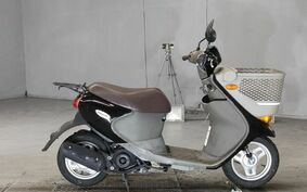 SUZUKI LET's 4 Basket CA43A