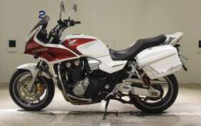 HONDA CB1300SB SUPER BOLDOR A 2013 SC54