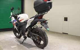 HONDA CBR125R JC50