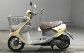 SUZUKI LET's 4 Basket CA43A