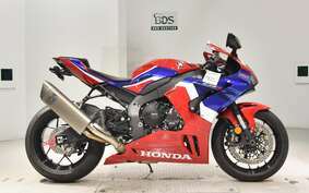 HONDA CBR1000RR R 2022 SC82