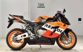 HONDA CBR1000RR 2004 SC57