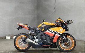 HONDA CBR1000RR 2014 SC59