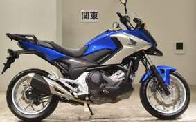 HONDA NC750X DCT EP 2017 RC90