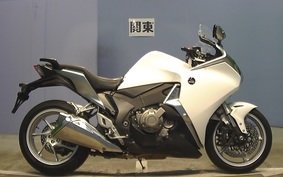 HONDA VFR1200F DCT 2010 SC63