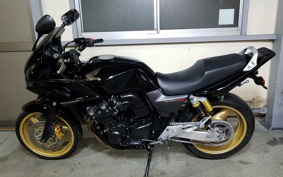 HONDA CB400SFV-3 BOLDOR 2011 NC42