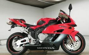 HONDA CBR1000RR 2004 SC57