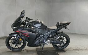 YAMAHA YZF-R25 RG10J