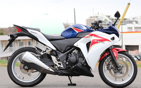 HONDA CBR250R MC41