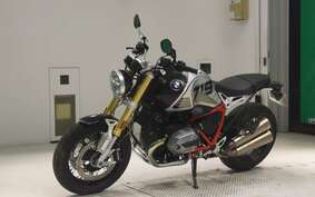 BMW R NINE T 2024