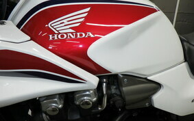 HONDA CB1300SB SUPER BOLDOR A 2010 SC54