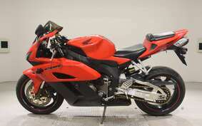 HONDA CBR1000RR 2004