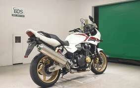 HONDA CB1300SB SUPER BOLDOR A 2012 SC54