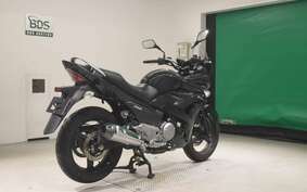 SUZUKI GSR250F GJ55D