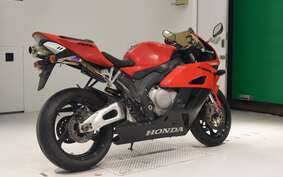 HONDA CBR1000RR 2004 SC57