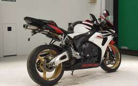 HONDA CBR1000RR 2006 SC57