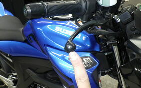 SUZUKI GSX-S125 DL32B