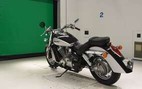 HONDA SHADOW 750 Gen. 3 2004 RC50