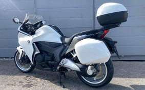 HONDA VFR1200F DCT 2011 SC63