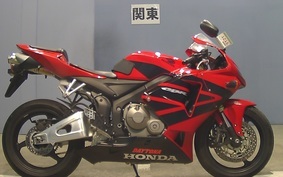 HONDA CBR600RR GEN 2 PC37