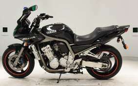 YAMAHA FZS1000 FAZER 2001 RN06