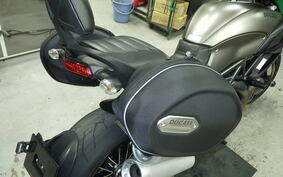 DUCATI DIAVEL STRADA 2014