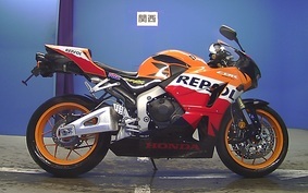 HONDA CBR600RR GEN 3 2014 PC40