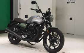 MOTO GUZZI V7 STONE 2022