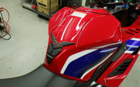 HONDA CBR250RR A MC51