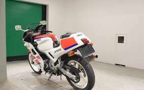 YAMAHA FZR250 2KR