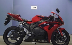 HONDA CBR1000RR SC57