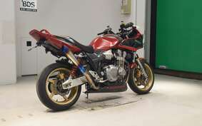 HONDA CB1300SB SUPER BOLDOR A 2006 SC54