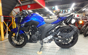 YAMAHA FZ25 RG69