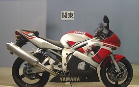 YAMAHA YZF-R6 2001 RJ031