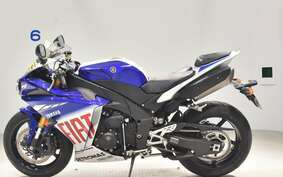 YAMAHA YZF-R1 2015 RN23