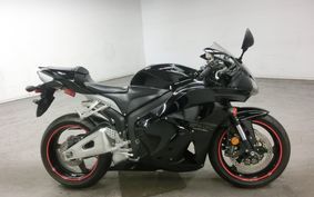 HONDA CBR600RR 2013 PC40