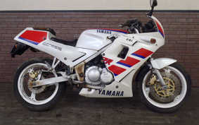 YAMAHA FZR250 1988 2KR